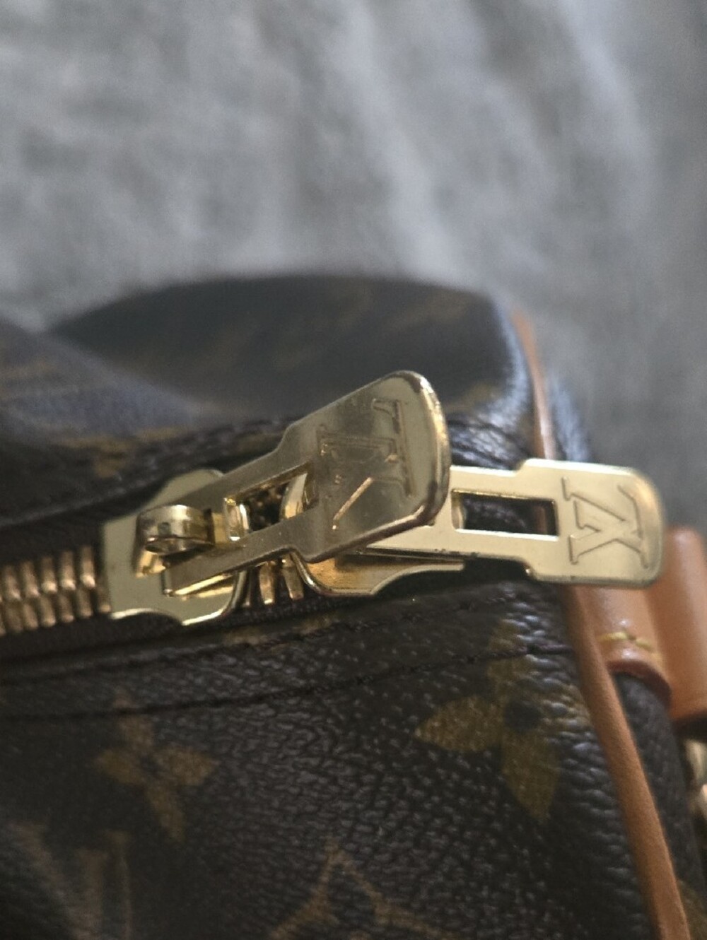 Louis Vuitton Monogram Canvas Duffel Keepall 60 with Vachetta Trim - Picture 5 of 14